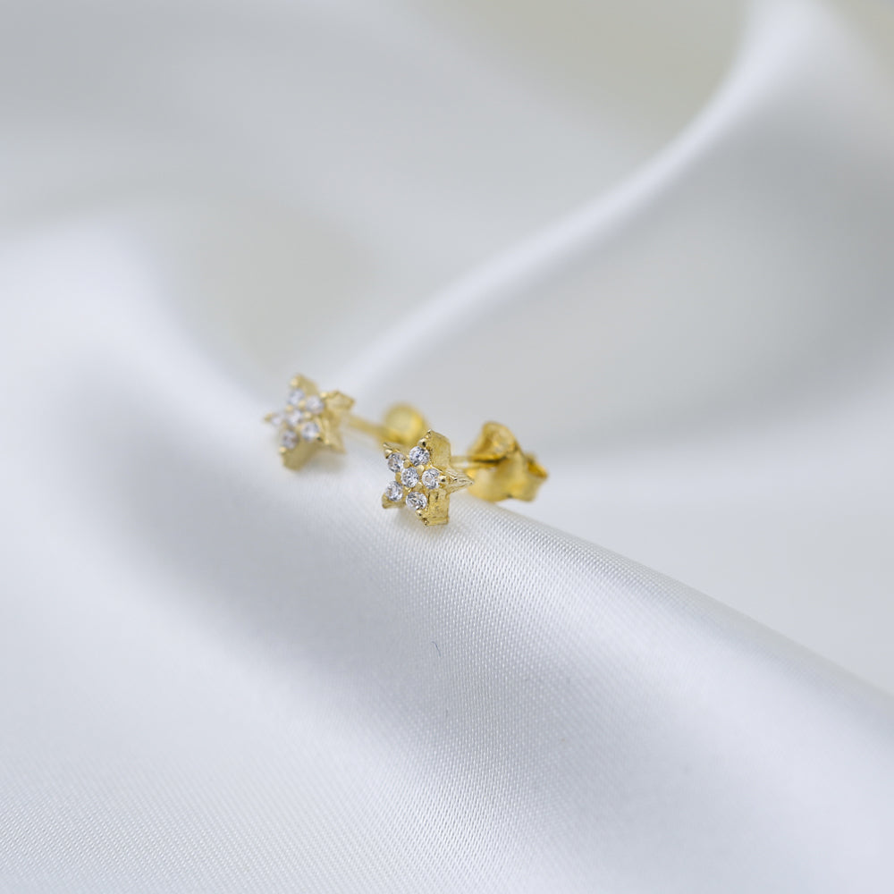 Este Star Stud Earrings